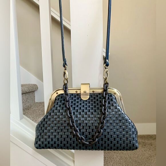 Chic Design Handmade Genuine Woven Leather Push Lock Clutch/Wristlet/Crossbody - Picture 13 of 16